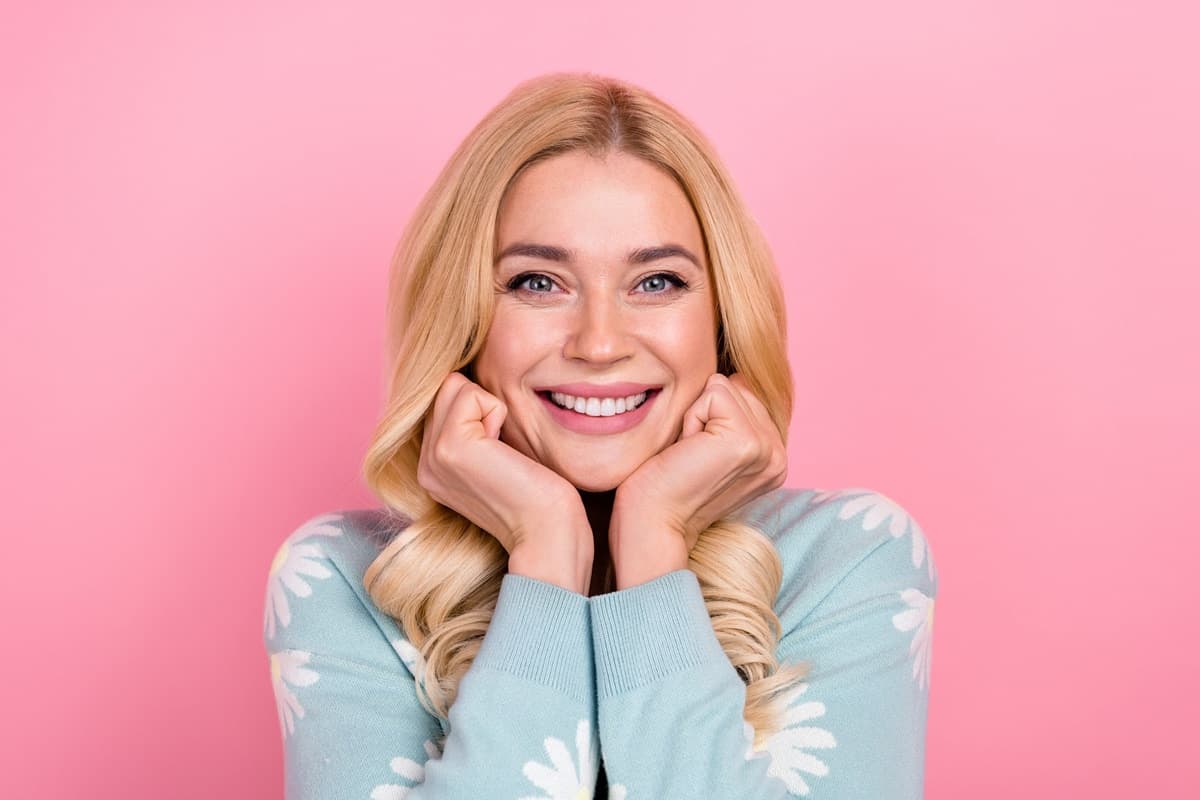 Composite Bonding vs Veneers: Which Is Best for Your Smile Makeover?