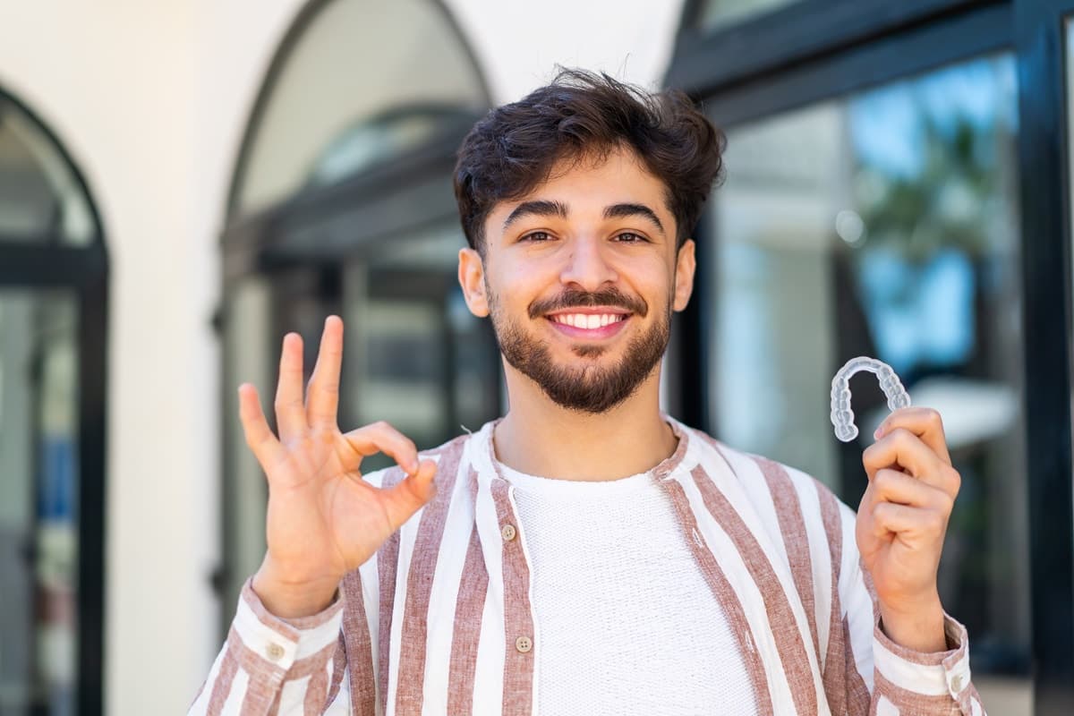 Invisible Braces for Adults: How to Straighten Your Teeth Discreetly in London