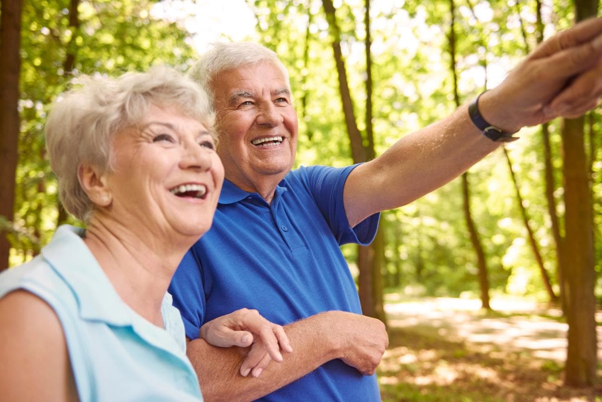 Why are 'Invisible' Partial Dentures a Suitable Option for Missing Front Teeth?