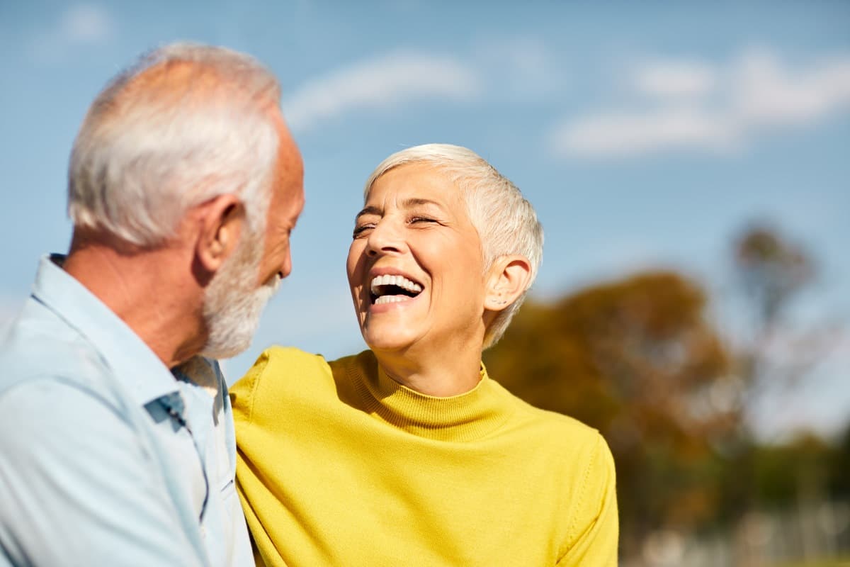 Maryland Bridge vs. Removable Partial Denture: Which is more discreet?