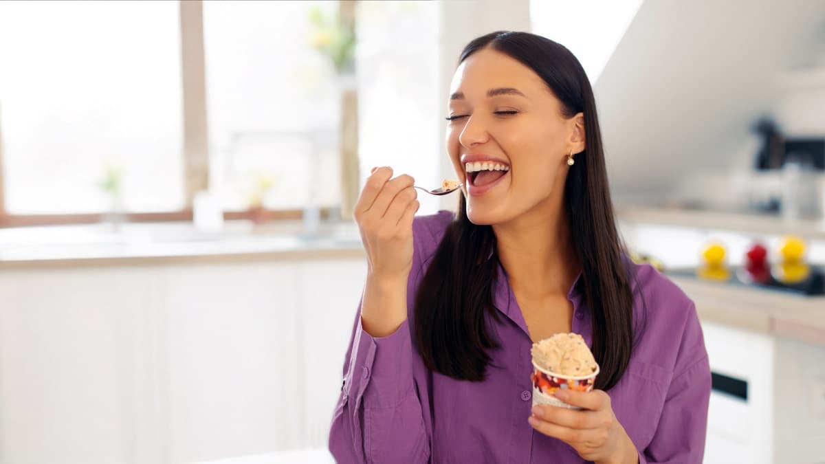 Why do my new veneers feel 'bulky'? The adjustment period explained