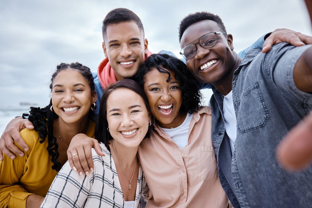 Can adults with congenitally missing teeth (hypodontia) get dental implants?
