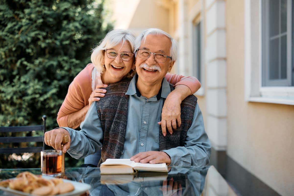 What 5 Critical Factors Determine if You Are a Safe Candidate for Dental Implants?