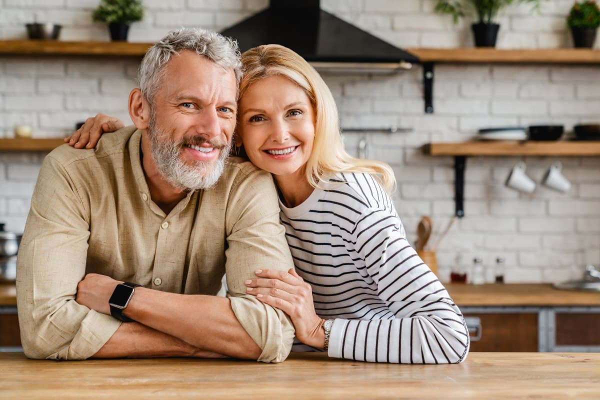 Fixed Teeth vs. Removable Dentures: What Patients Regret Most 5 Years Later