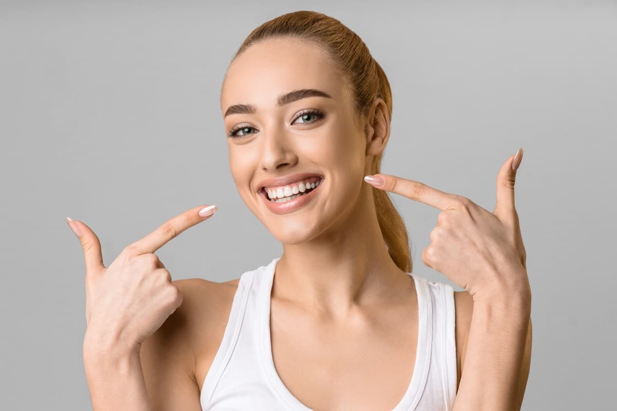 Can Porcelain Veneers Crack If You Accidentally Bite Down on an Unpopped Popcorn Kernel?