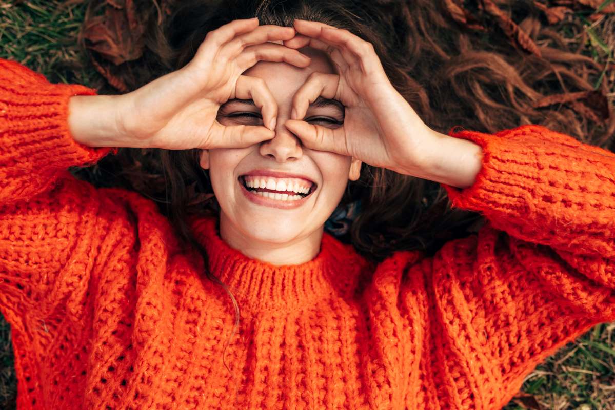 Can a Dental Hygienist Use an Airflow System Safely If You Have Highly Sensitive Teeth or Exposed Roots?