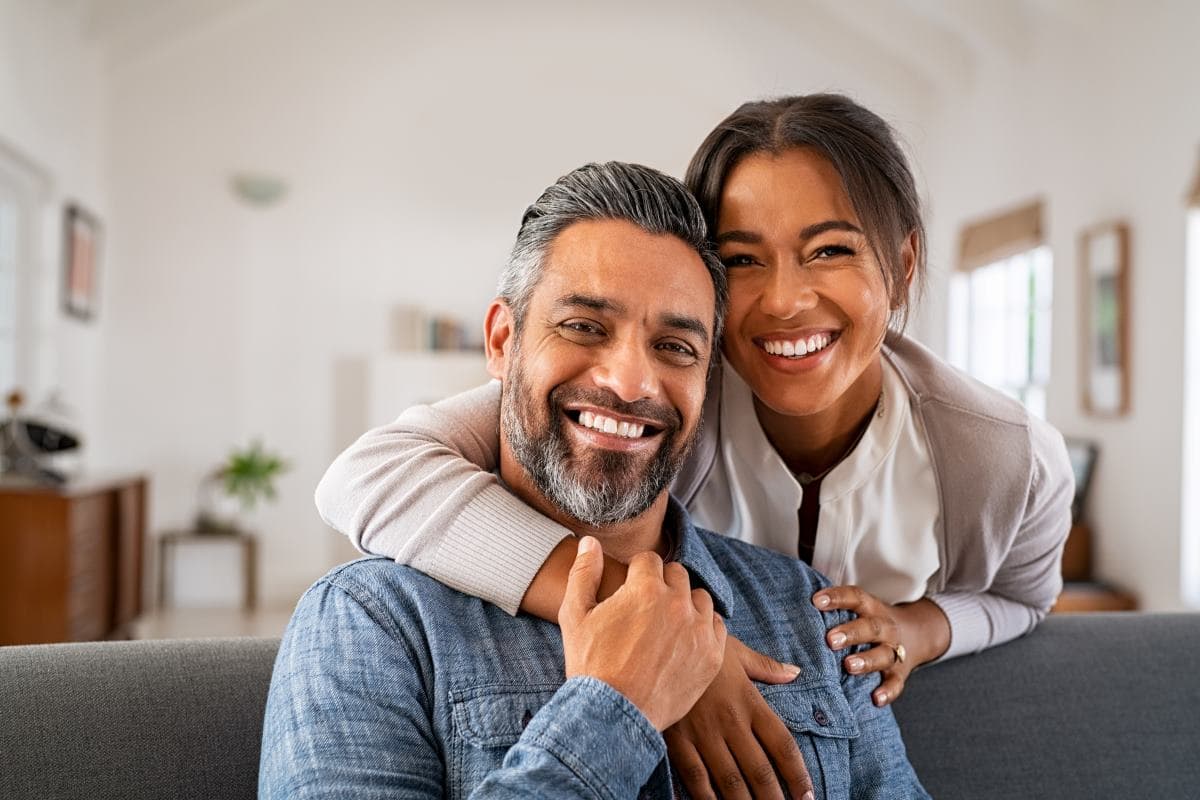 Can a Comprehensive Smile Makeover Fix Both a Narrow Smile Path and Uneven Tooth Lengths?
